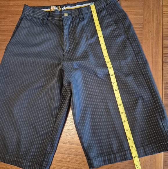 Volcom Men's Charcoal Pinstripe Shorts - Picture 4 of 7